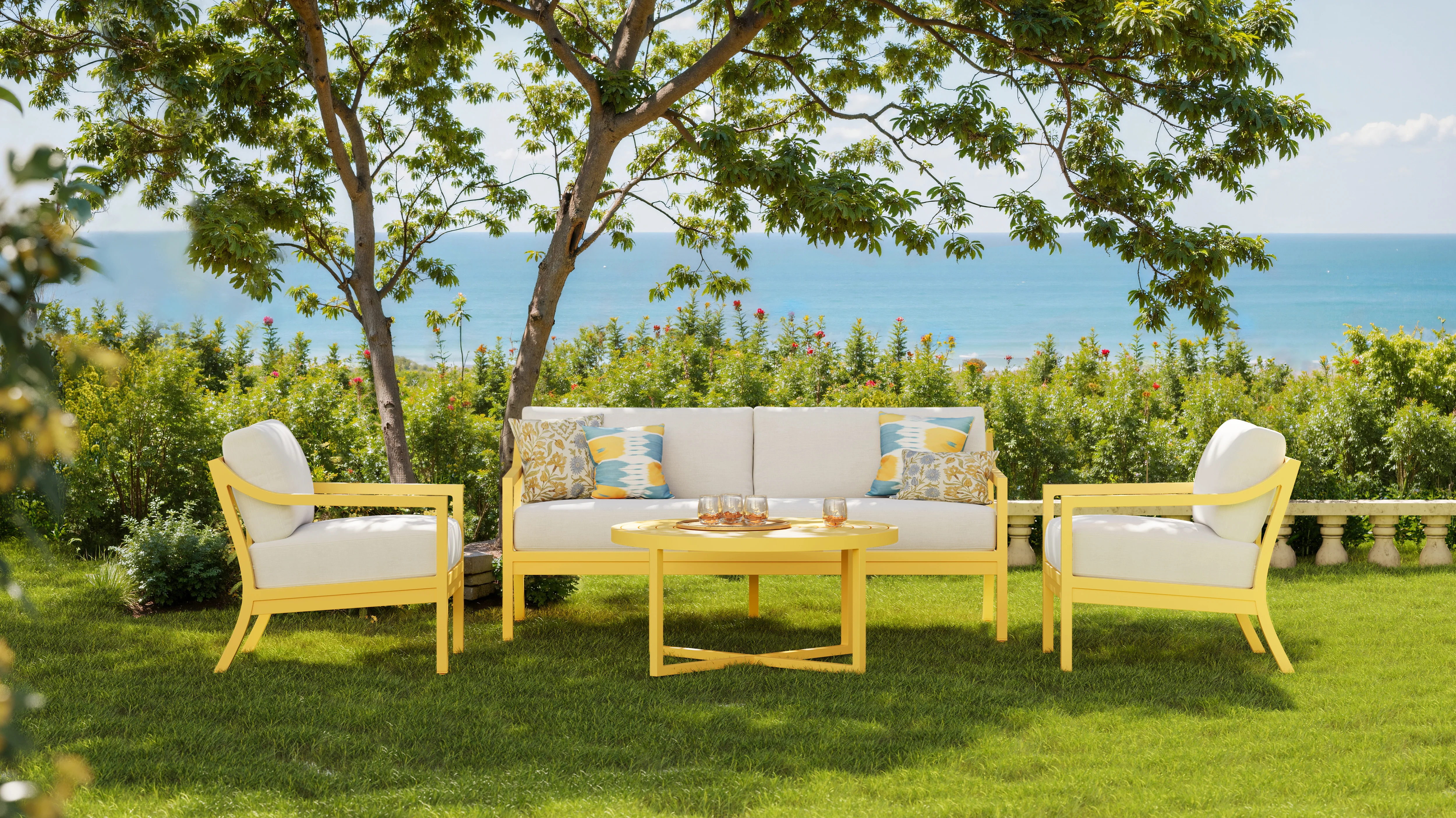 oomph Outdoor Round Cocktail Table - Image 4